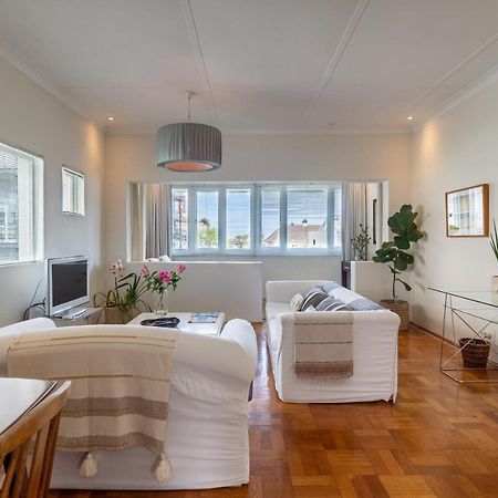 Portswood Mews - Chic White Studio Apartment Green Point Ciudad del Cabo Exterior foto